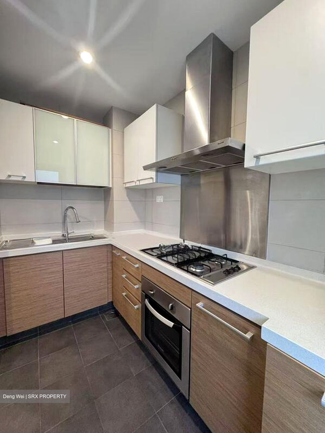 Lornie Road (D11), Terrace #604990811